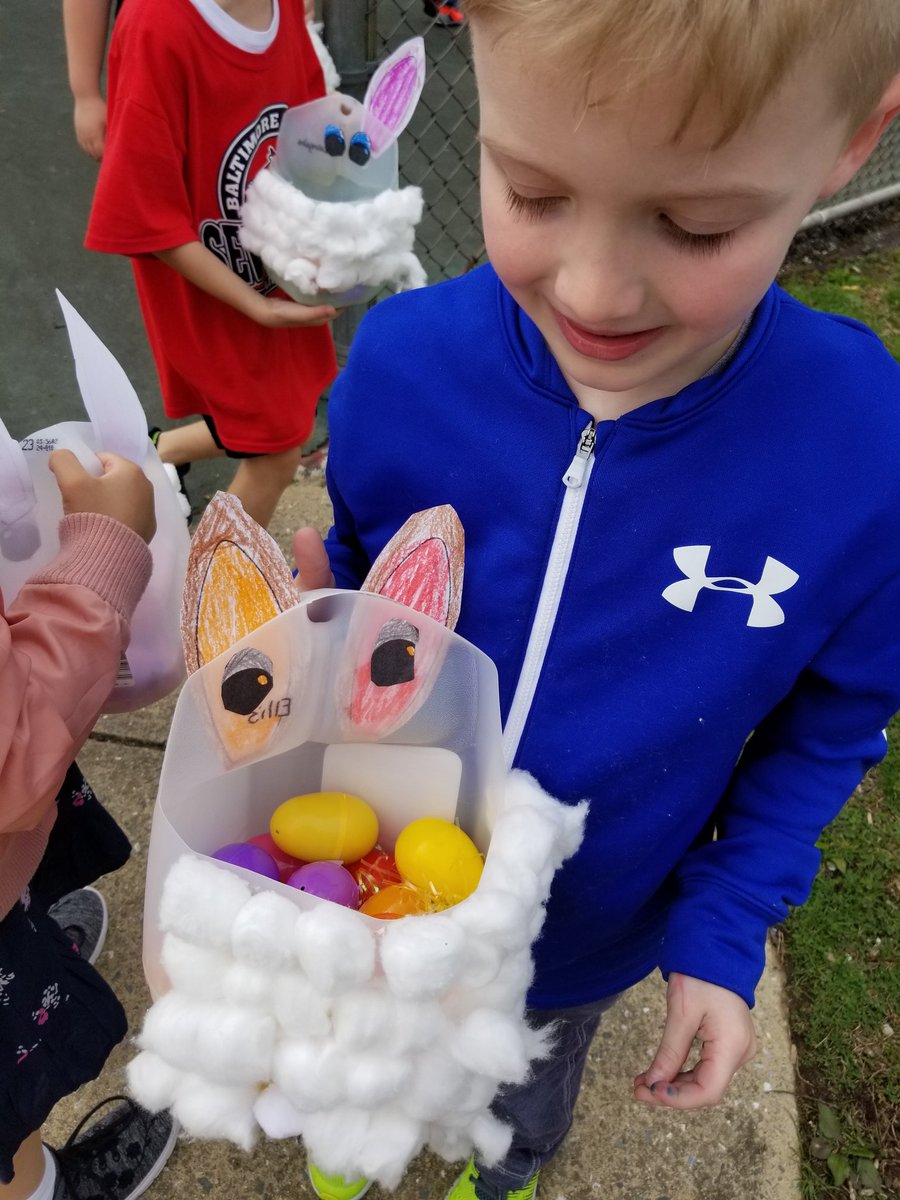 Spiegler4thies's tweet photo. Spring party fun! #springblink #springhassprung @SevenOaksOwls @FortkampBre https://t.co/lwyqZjSoRQ