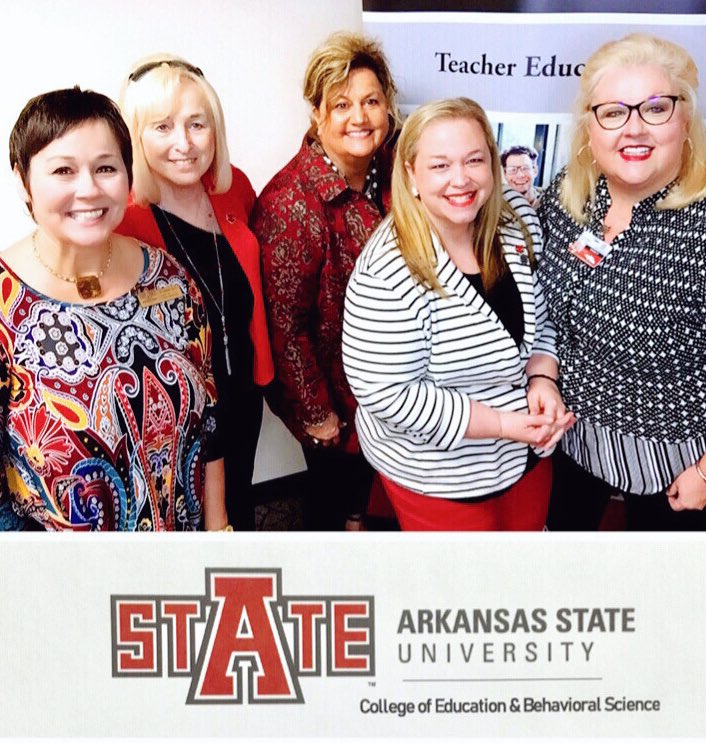 AStateERZ's tweet photo. Fun day @asumidsouth as students signed their Educator Commitment Certificates for #ARSigningWeek! Outstanding group of teacher candidates! Thank you @WestByWestMphs @2018ATOY and @kdamp for your inspiring presentations. @ArkansasEd @JohnnyKey_AR @IvyPfeffer @shanebroadway https://t.co/WY4DOCmmu0