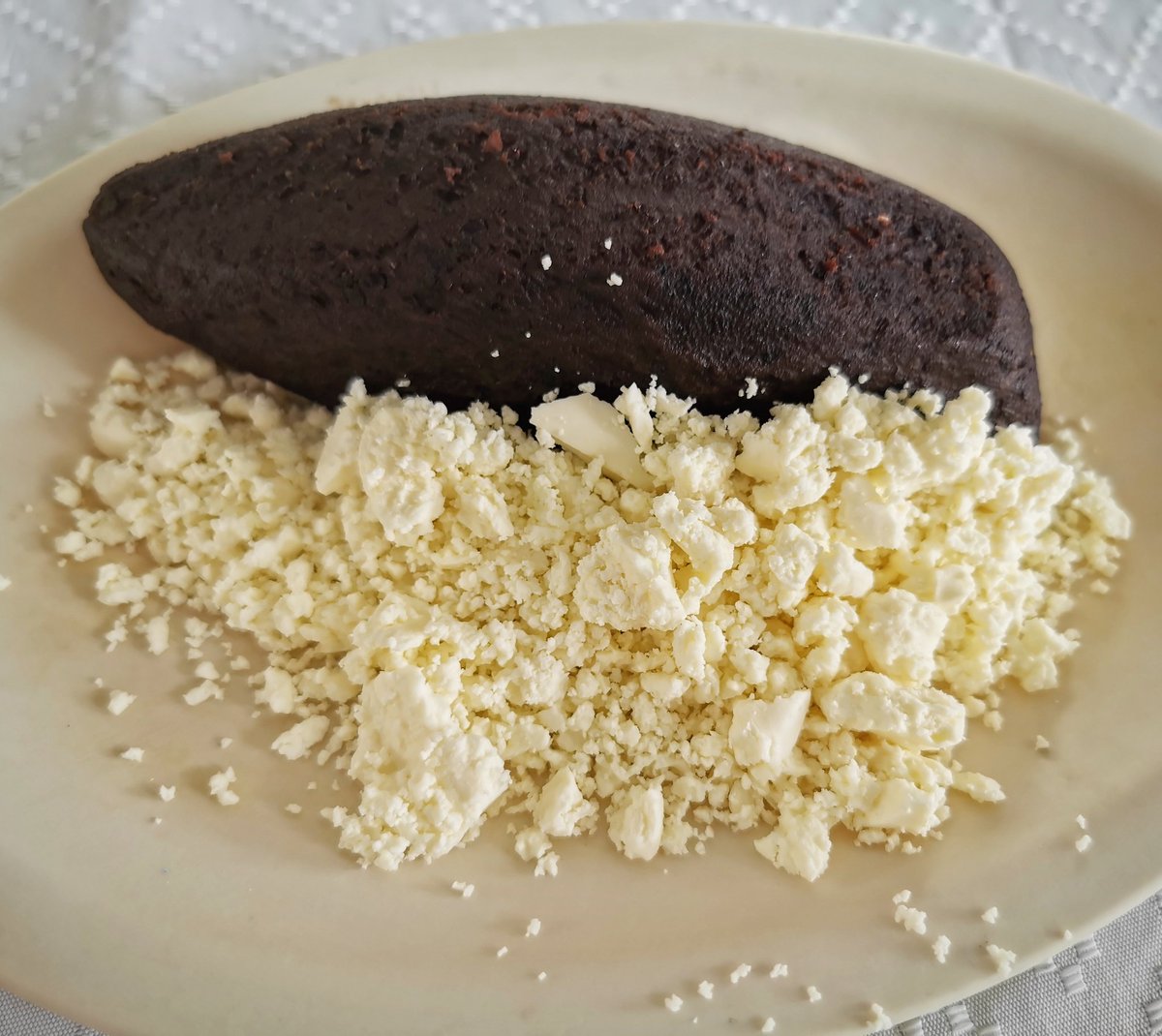 Marqueta de Frijol con harto queso de hoja acá Doña Francis en Jalapa, Tabasco.
#ComeTabasco