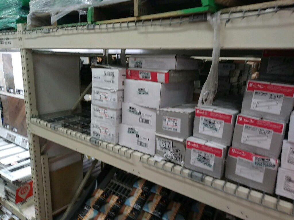 rag336's tweet photo. A big thanks to Ed in D59 for power pack down of his departments over heads. Great work Ed. @ashworth_vi @jahenriquez28 @Brenda97157927 @deluca_liz @DavidLo22342572 @0414Sasm #inventoryprepyeararound #powerpackdown https://t.co/qaVcboSzNW