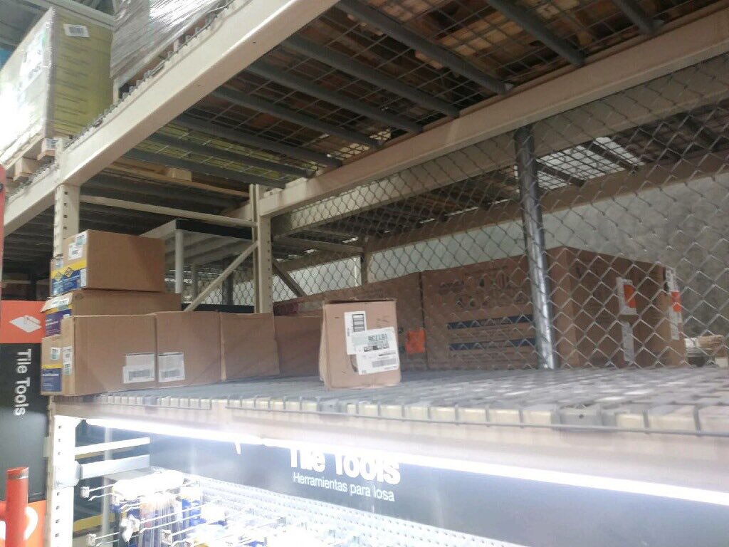 rag336's tweet photo. A big thanks to Ed in D59 for power pack down of his departments over heads. Great work Ed. @ashworth_vi @jahenriquez28 @Brenda97157927 @deluca_liz @DavidLo22342572 @0414Sasm #inventoryprepyeararound #powerpackdown https://t.co/qaVcboSzNW