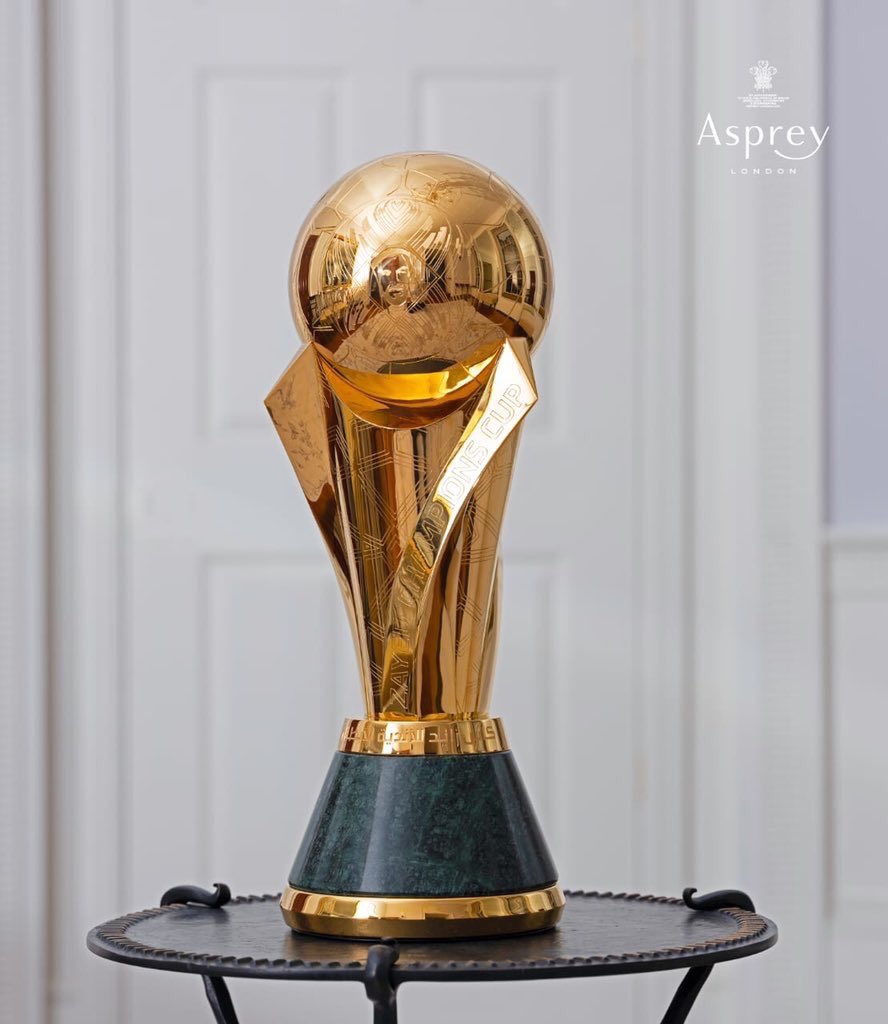 salman07111's tweet photo. #كاس_زايد_للانديه_الابطال يارب ياكريم اجعل هالكأس من نصيب #الزعيم #الهلال https://t.co/aeCBXXtnuu