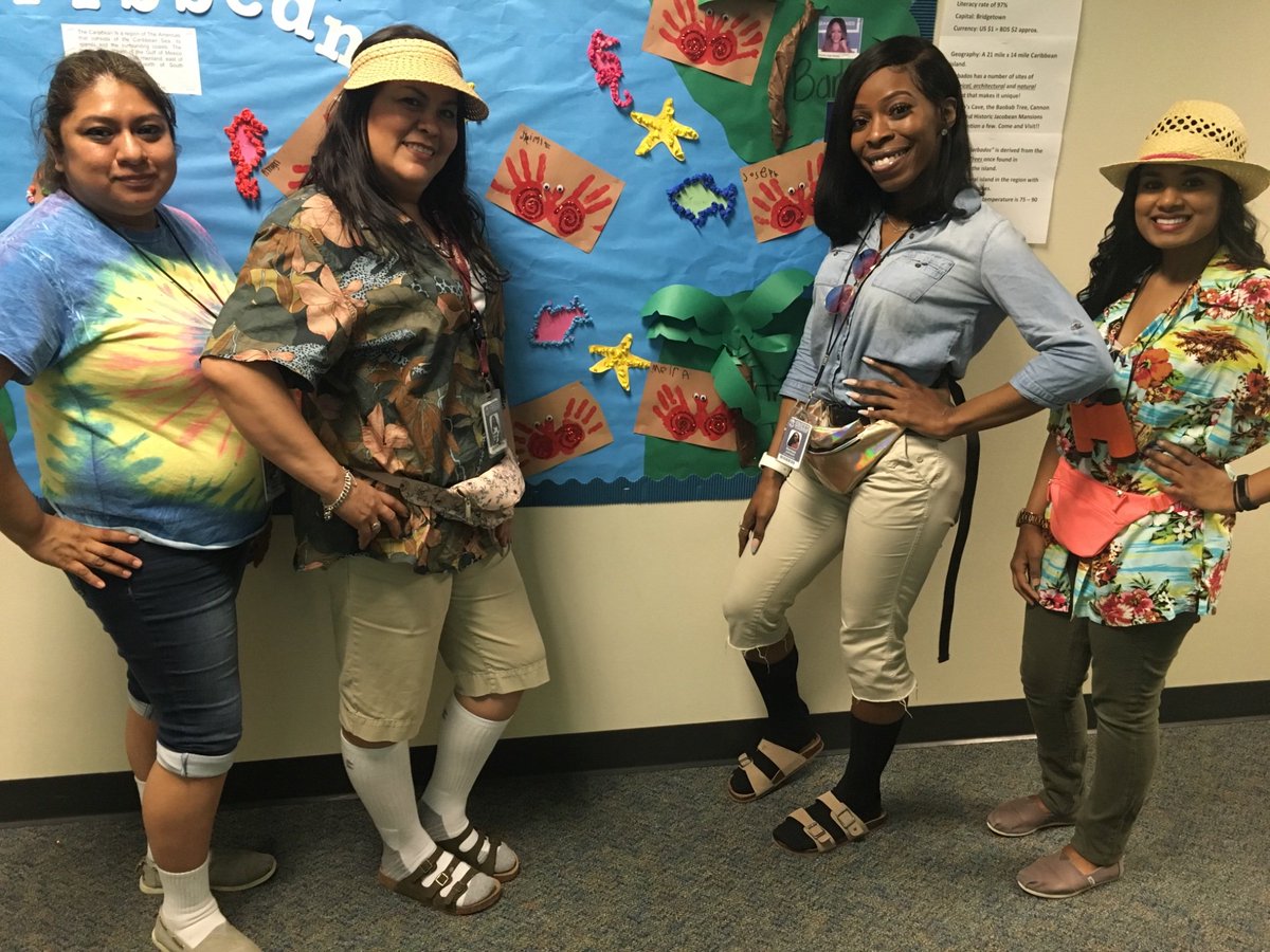 Uroosabhussain's tweet image. Pre-K celebrated tacky tourist day by taking a bus tour as part of our transition to Kindergarten!!! 🚌🏖🗺 #multiculturalweek #ECTransition @Aliefsneed @AliefPreK