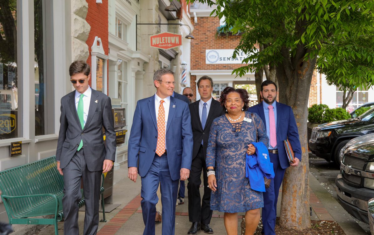 chazmolder's tweet photo. Walking from @ColumbiaTNUSA #cityhall, after accepting $1m for a new industrial park, to the #MauryCounty Boys and Girls Club #greatfutures luncheon to raise money for a great cause—investing in the future. Look out world, here comes #ColumbiaTN. https://t.co/Ecqc50IKRe