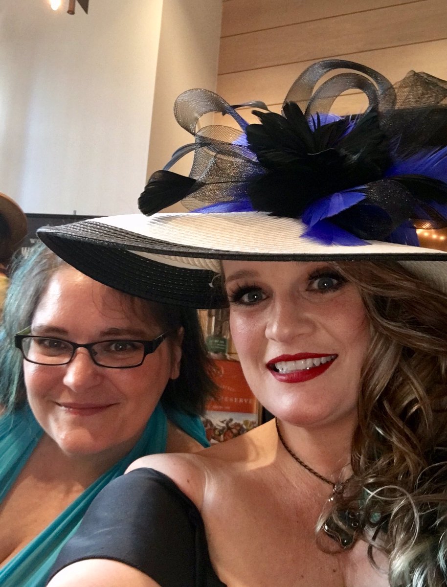 Had a lovely time at the <a href="/BourbonWomen/">BourbonWomen</a> <a href="/WoodfordReserve/">Woodford Reserve</a> pre Derby event, last night. Wonderful women, wonderful bourbon #bourbon #BourbonWomen #derby #woodfordreserve #kentuckywomen