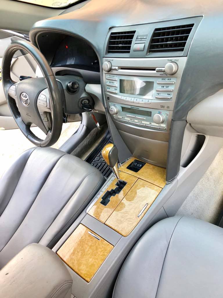 TheNewGeneral's tweet photo. 2007 TOYOTA CAMRY XLE 4 PLUGS @ 1.7M Naira.
Pay and Drive.
Location: Lagos. Readily available for inspection. 
Kindly RT https://t.co/EkZVtI1503