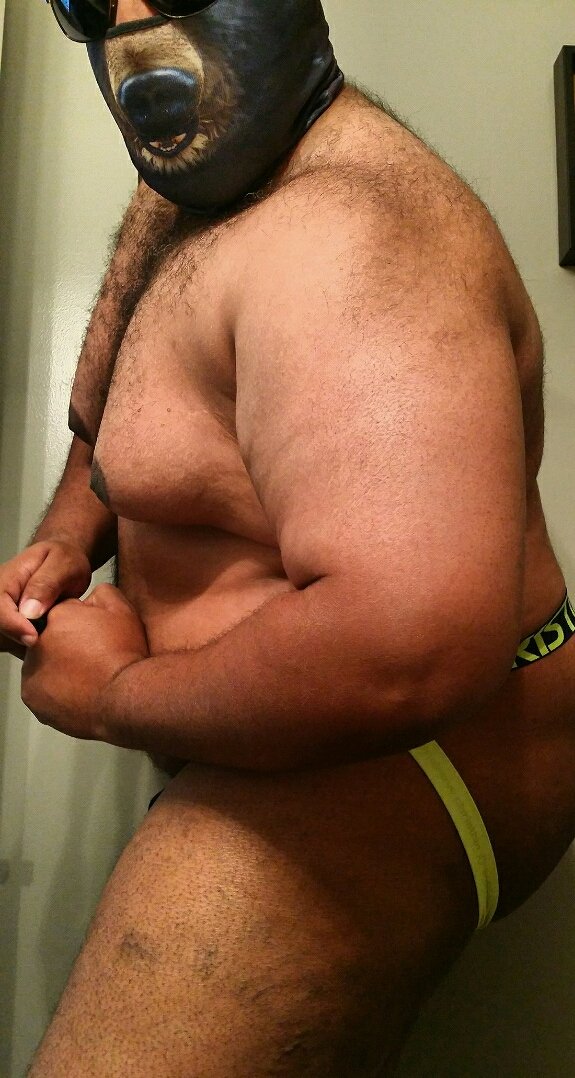 BBJockstraps's tweet photo. I hope that Andrew Christian doesn't mind that a big Guy like myself wears their underwear if you're about my size only the XL ones that streach well can only work #underwearlover #underwearselfie #bears #chubbybears #bulge #bigbulge #mensunderwear #muscle #jockstraps #jocktober https://t.co/H0qEbSySIJ