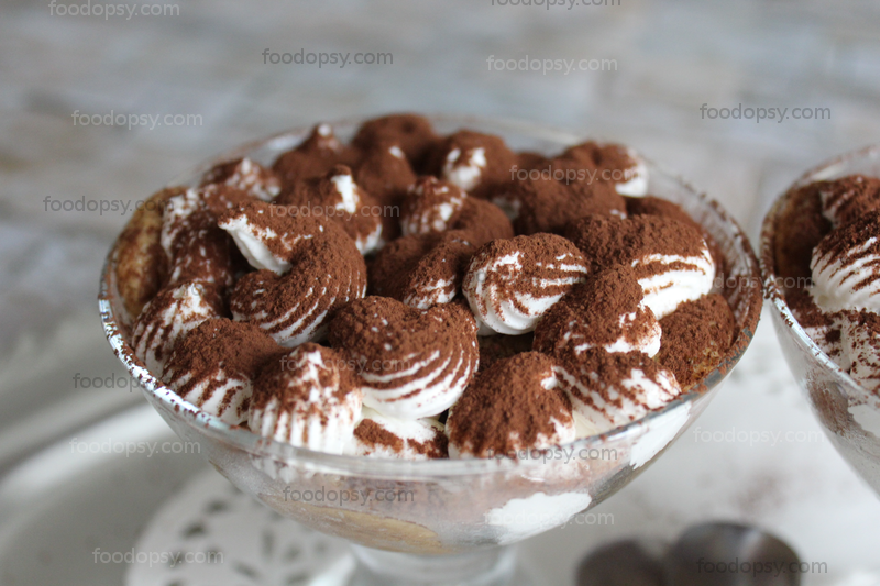 Foodopsy's tweet photo. Easy to make, delicious, no bake tiramisu cups
https://t.co/zxHE5Ou22h #dessert #tiramisu #Coffee #coffeetime #delicious #foodie #yummy https://t.co/CHBsW3JR5k