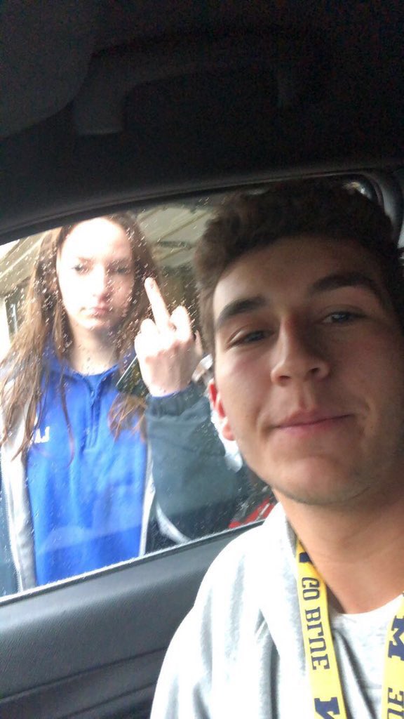 2019Uais's tweet image. Izzy... you’re out! Don’t worry though there’s still 3 days left!!