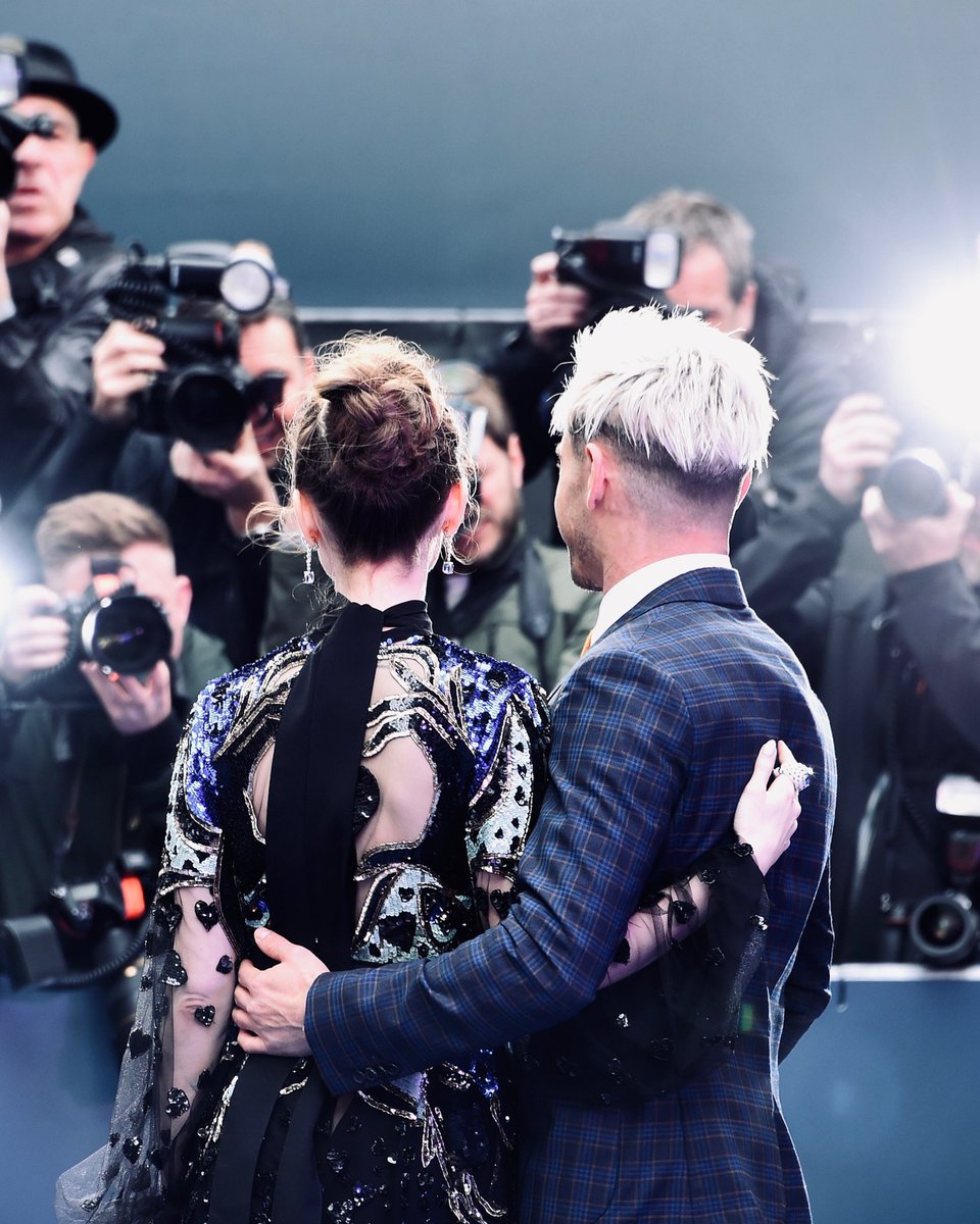 ZacEfron's tweet photo. From last nights premiere. What a trip so far, thank you London. #ExtremelyWicked https://t.co/YvZaKKQEKq