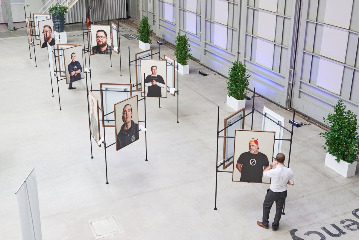 tobiasgroenland's tweet image. Next #exhibition of #HackersHandshake @HackersHands will be May 17th (doors open at 18.00 hrs) @primalbasehq #Amsterdam together with @BinaryDistrict Check hackershandshake.com &amp;amp; register at eventbrite.co.uk/e/hackers-hand… #art #hackers #ict #tech #coworking #coworkingspace #photo