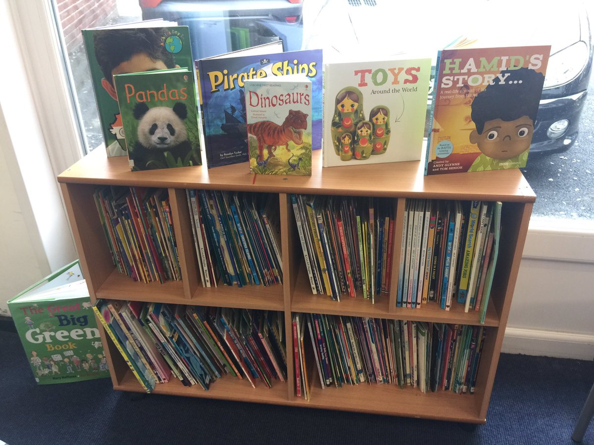 mrspEYFS's tweet image. The infant building are very excited to use our new library area 📚📖 A huge thank you to Mrs Kelly for organising it all 👏🏻 #SJSBReading #ReadingArea #Library @StJosephStBede