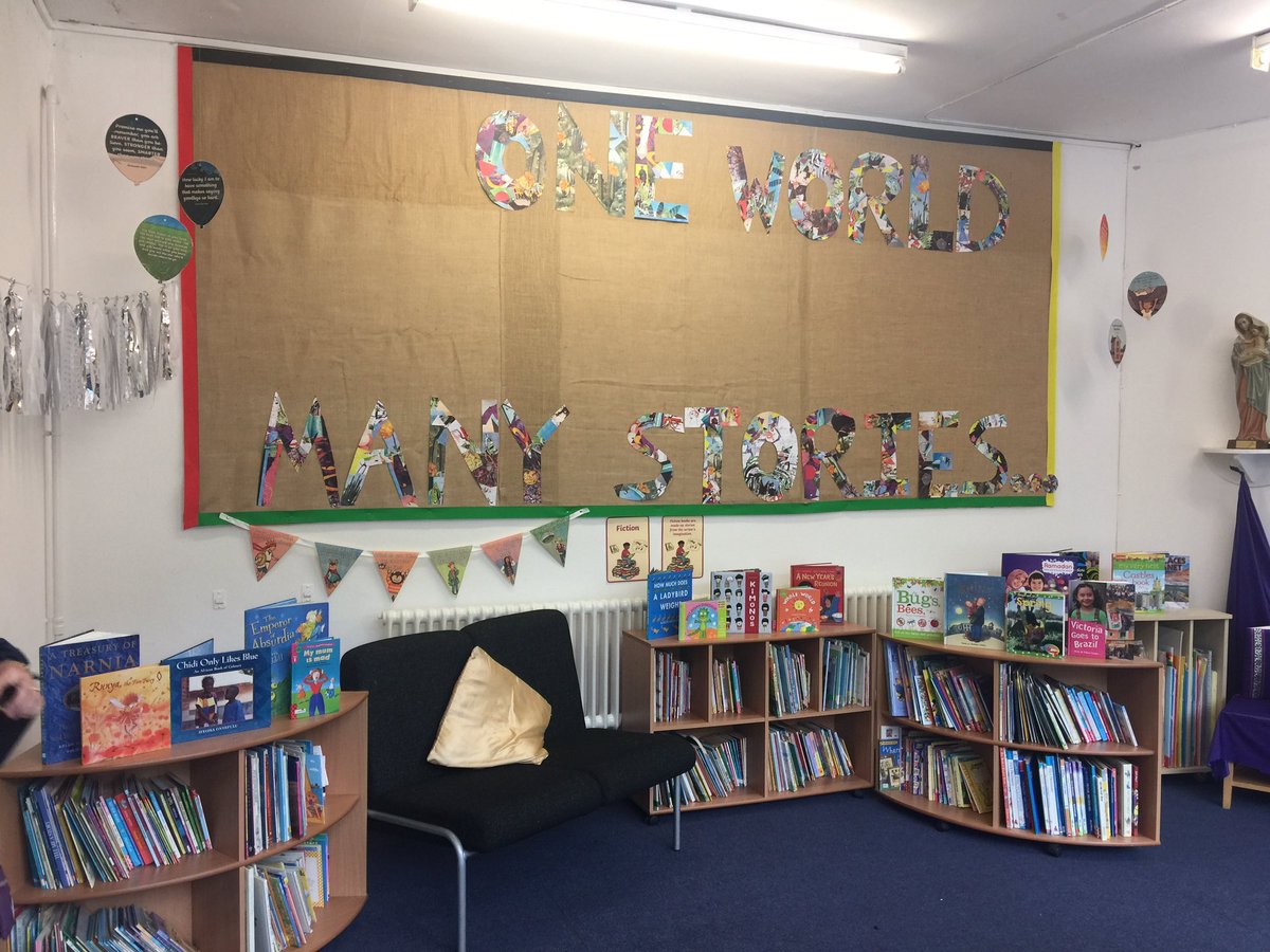 mrspEYFS's tweet image. The infant building are very excited to use our new library area 📚📖 A huge thank you to Mrs Kelly for organising it all 👏🏻 #SJSBReading #ReadingArea #Library @StJosephStBede