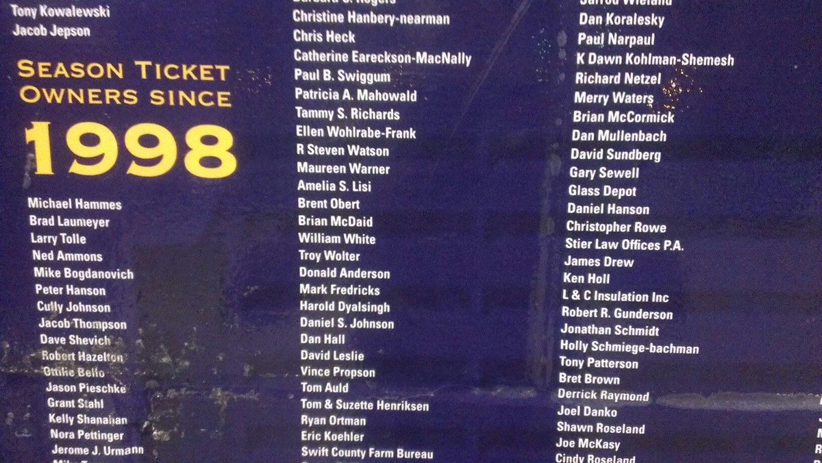 Rowebote's tweet image. Hey @Vikings , you should do something like this again at @usbankstadium