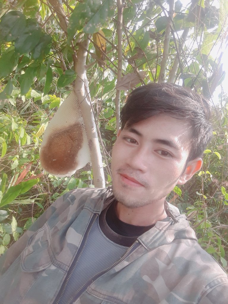 Santisouk207's tweet image. ຢ່າຮ້າງຄືຮັງເຜີ້ງໄດ້ບໍ