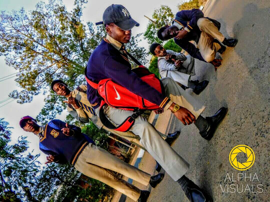 Unrulybw's tweet photo. #Alphavisuals #blazzing 🔥#flames
#plugjiggy #plugjiggymerchants #cassio #watch #timepiece #waterproof #malasysia #Gaborone #linkup✨ https://t.co/wFEHaWHQ0E
