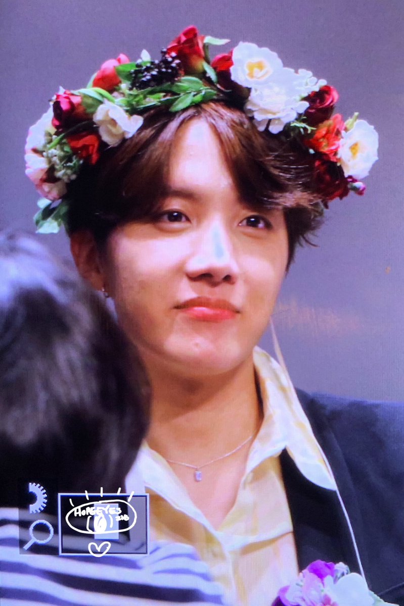 HOPEYES218's tweet photo. 190425 팬싸 프리뷰
!!!!!!!!!!ㅠㅠㅠ
(제가 팬사인회에 없습니다)
#제이홉 #호석 #호비 #JHOPE
#BBMAsTopSocial BTS @BTS_twt https://t.co/PNVPI8xuqQ