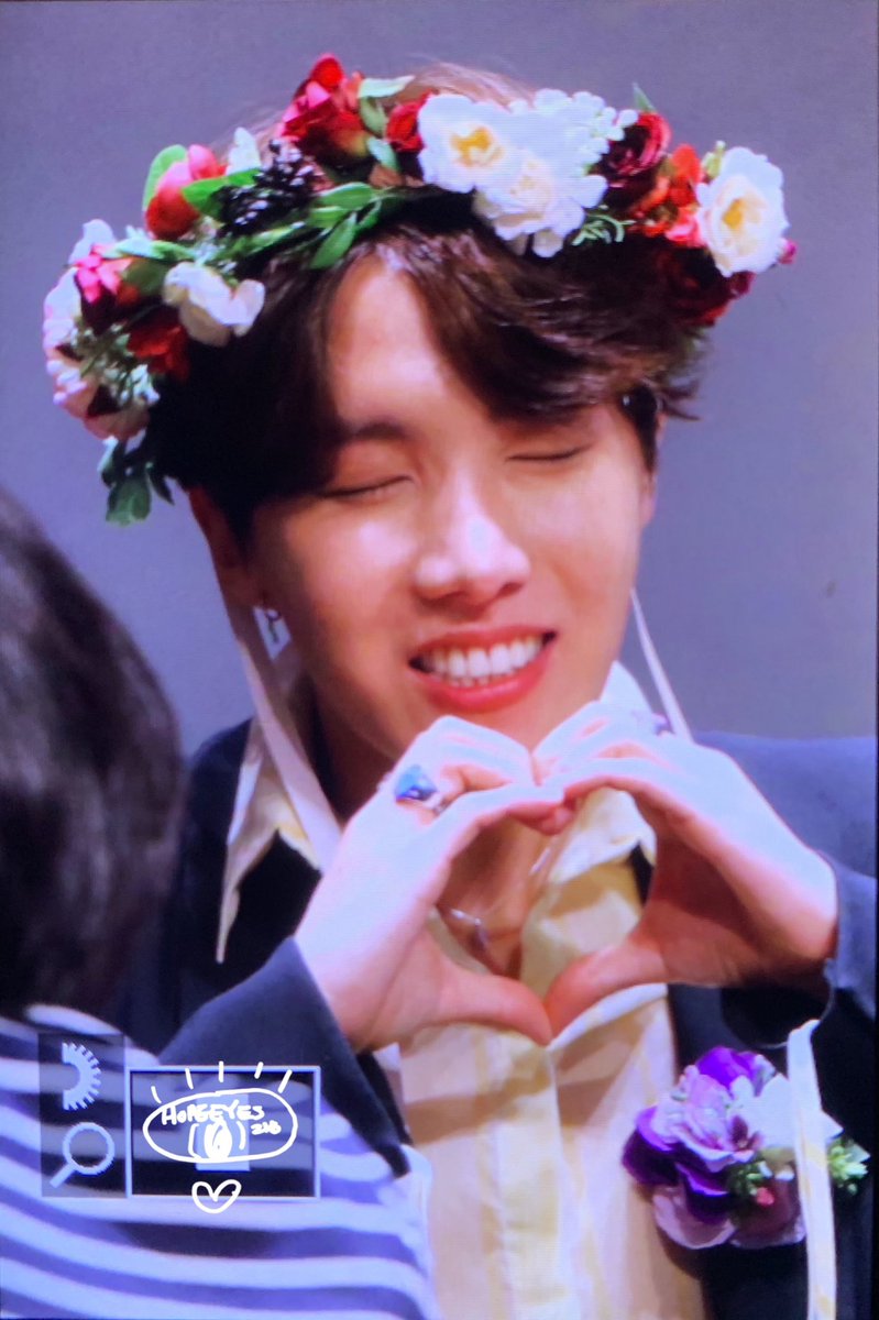 HOPEYES218's tweet photo. 190425 팬싸 프리뷰
!!!!!!!!!!ㅠㅠㅠ
(제가 팬사인회에 없습니다)
#제이홉 #호석 #호비 #JHOPE
#BBMAsTopSocial BTS @BTS_twt https://t.co/PNVPI8xuqQ