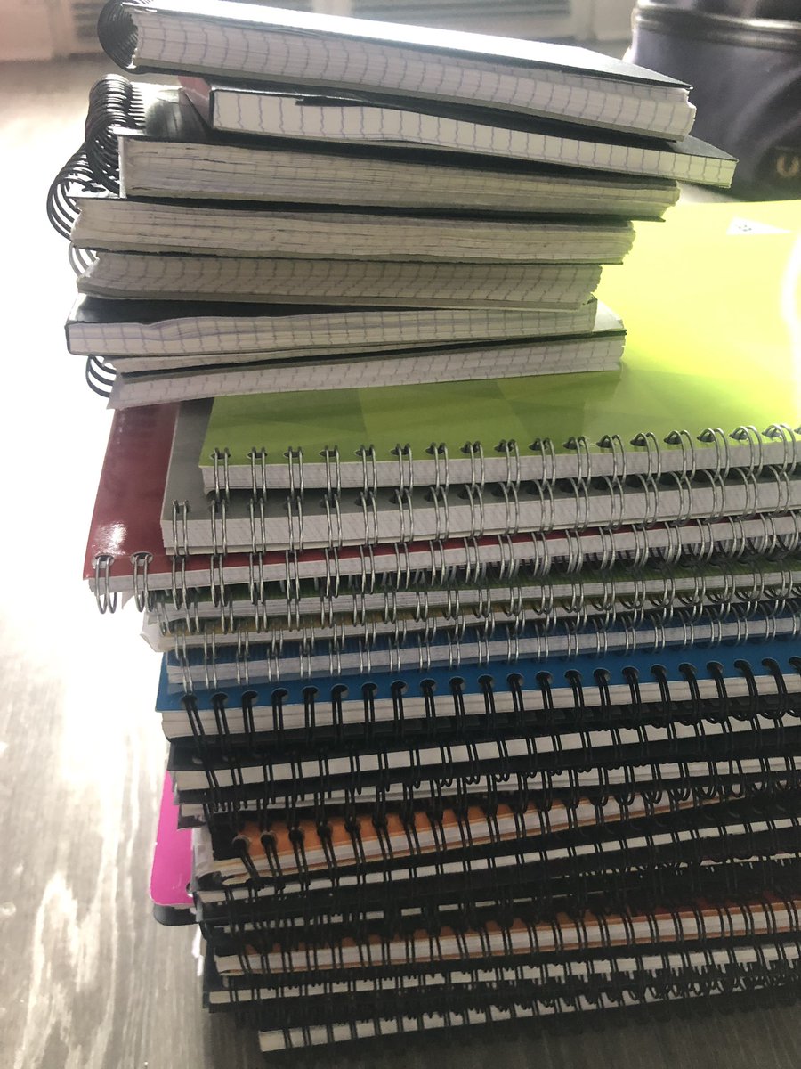 tyuks11's tweet photo. Flash back sur 2 ans de prise de notes, de reportages, de rencontres, d’interviews, de magazines... Que de souvenirs ! L’aventure freelance a débuté en 2010 ! Bientôt un nouveau virage... Le tur-fu est en marche ! #freelance #DigitalMarketing #Easymedia https://t.co/lzOLF4zFGd