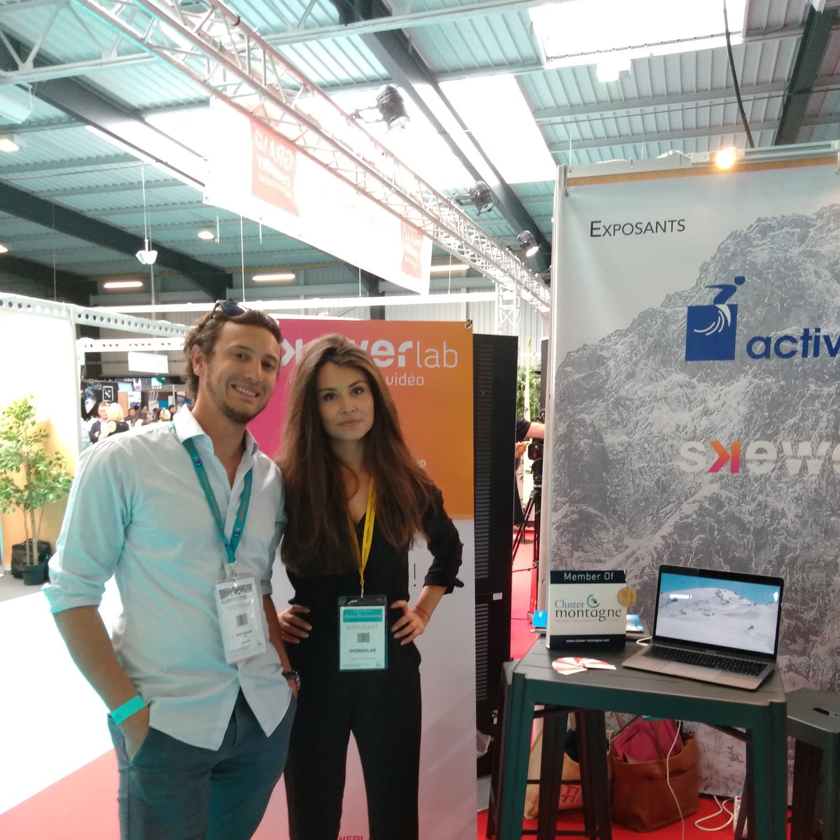 SkewerLab's tweet photo. #Event 👉 L'équipe #SkewerLab, avec le soutien de Rémy du #CIC, présente au salon #DigitalMontagne et #Alpipro sur le stand de la @FTAlpsChambery et @GrandChambery !
Au programme, du digital, de la montagne et de la vidéo 🎥
#startuplife #videomarketing https://t.co/LB5rkcVkAp
