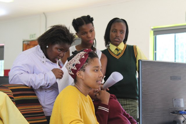 Geekulcha's tweet photo. On this International Day of Girl in ICT... we recognize and send a HUGE S/O to all the ladies doing the things in the ICT scene.
#FemaleGeeks #InternationalGirlsinICTDay
Keep the Digital Fire burning 🔥🔥🔥 https://t.co/akgamjOuYM