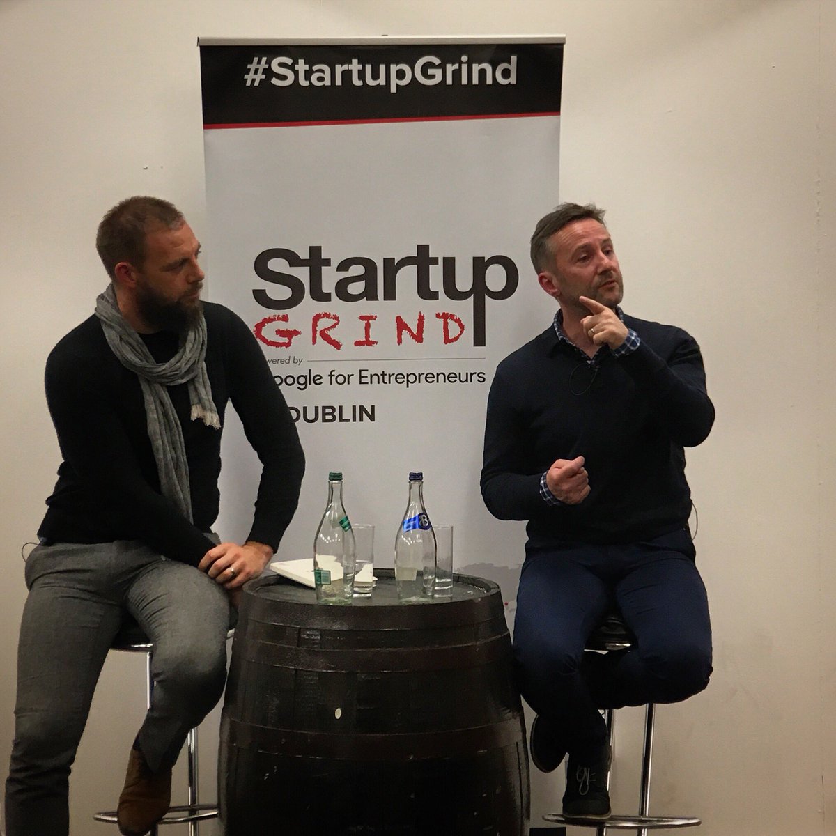 🍔🍟🚁If all goes to plan we’ll soon have drones delivering us bags of chips... I guess you could call this food for thought?! 🤔😉 Obstacles to overcome first but suspect if anyone can do it then <a href="/realBobbyHealy/">𝘽𝙤𝙗𝙗𝙮 𝙃𝙚𝙖𝙡𝙮</a> &amp; <a href="/MannaAero/">Manna Air Delivery</a> will. How does this guy not have more followers?! 👉📲