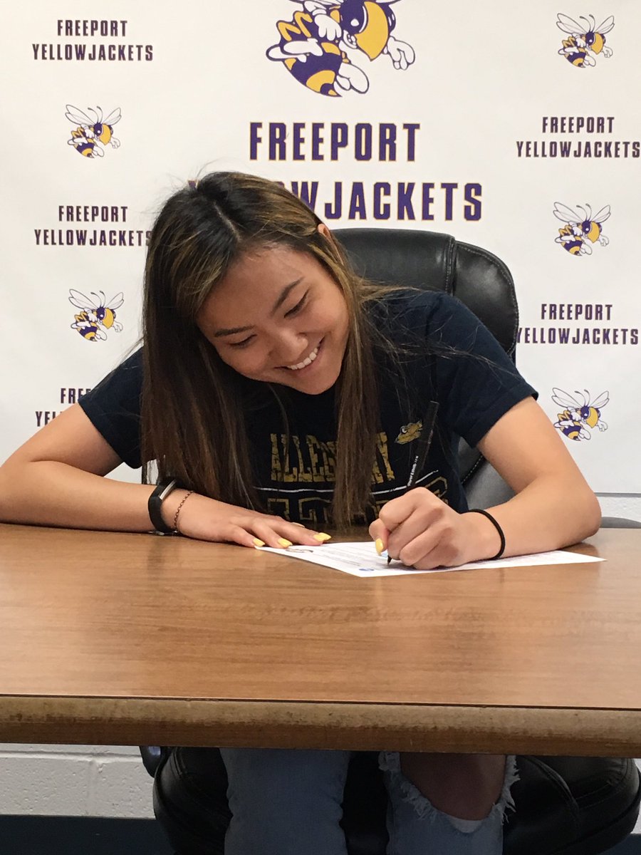 FASD_Athletics's tweet photo. Ariana Clark has signed to Swim at Allegheny College - Congratulations!! @arianaclark10 @ACGatorSports
#4everajacket https://t.co/nHAv91AcbV