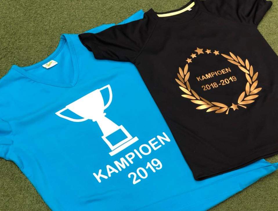 Iets te vieren met je team, vanaf 9,95. Vraag naar de mogelijkheden. #kampioenenkopenbijSport2000Snelders