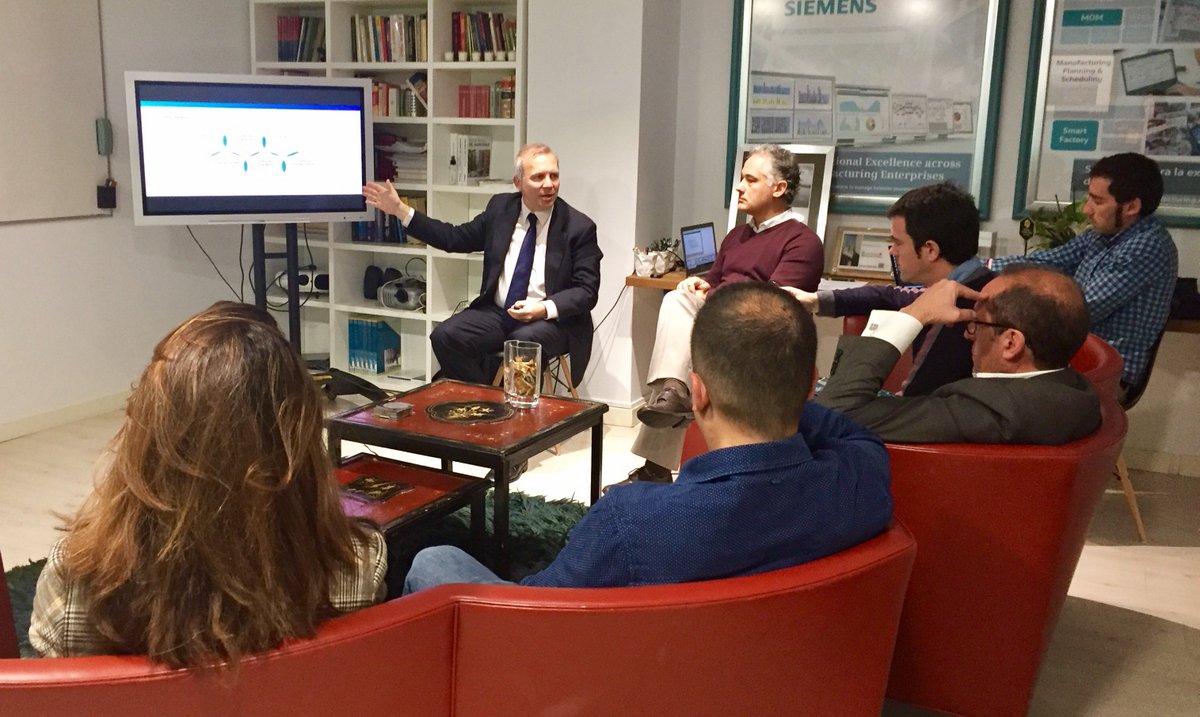 Digital_MFG_E's tweet photo. Producir más con los mismos recursos de fábrica, trabajar con menos papel o conseguir una ventana a la fábrica... Desayuno informativo sobre las claves para llegar a ser una #SmartFactory #Digitalizacion  https://t.co/KkA0ycPvxh https://t.co/bEXTuiUJtt