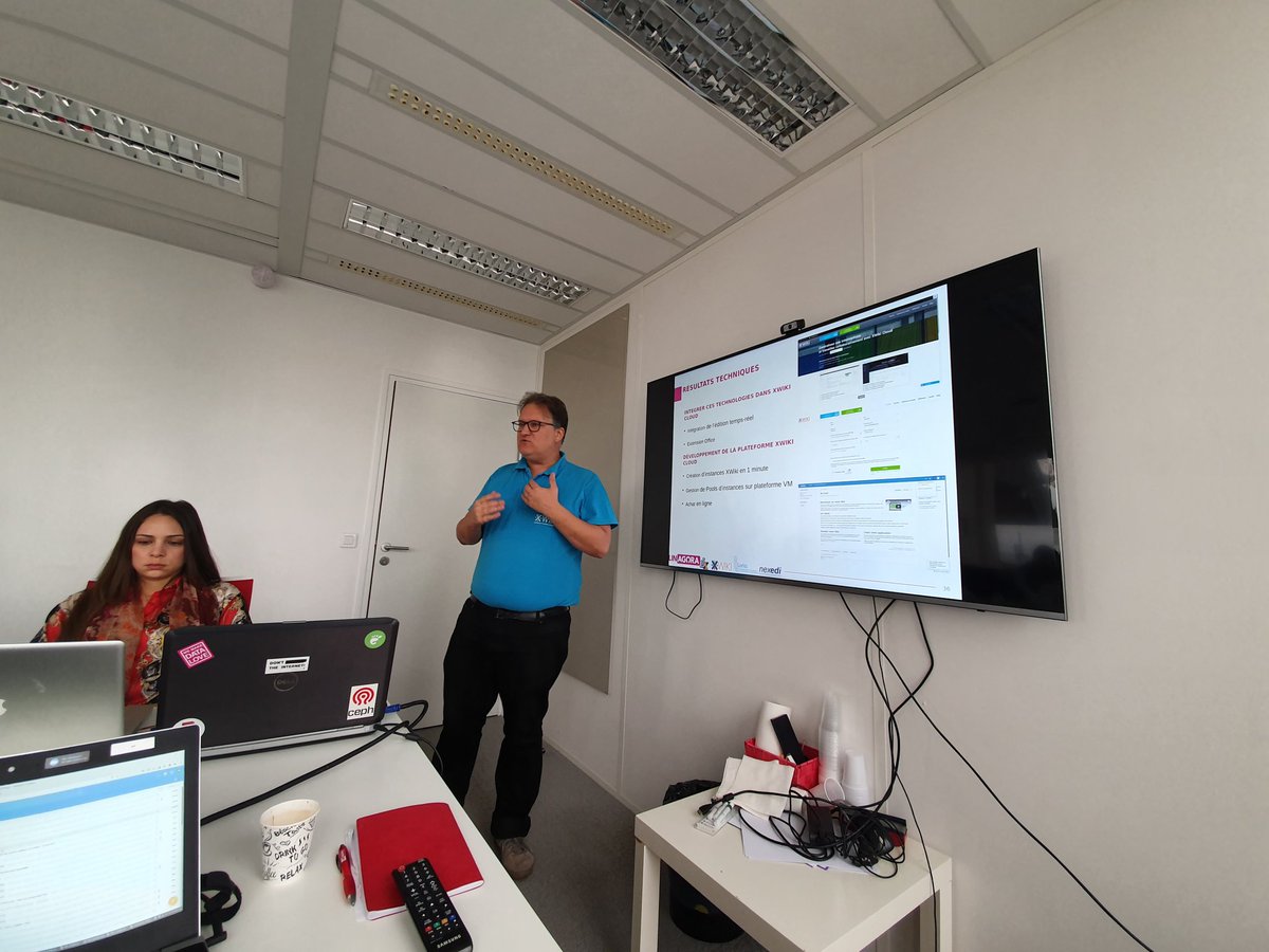 Une page se tourne aujourd'hui pour <a href="/AwesomePaaS/">OpenPaaS</a>. Quel honneur de présenter les résultats de 4 ans de R&amp;D  de notre consortium avec nos partenaires (ici @xwiki) à la <a href="/Bpifrance/">Bpifrance</a> et <a href="/Cap_Digital/">Cap Digital</a>. #3emeVoieNumerique #gafamFREE