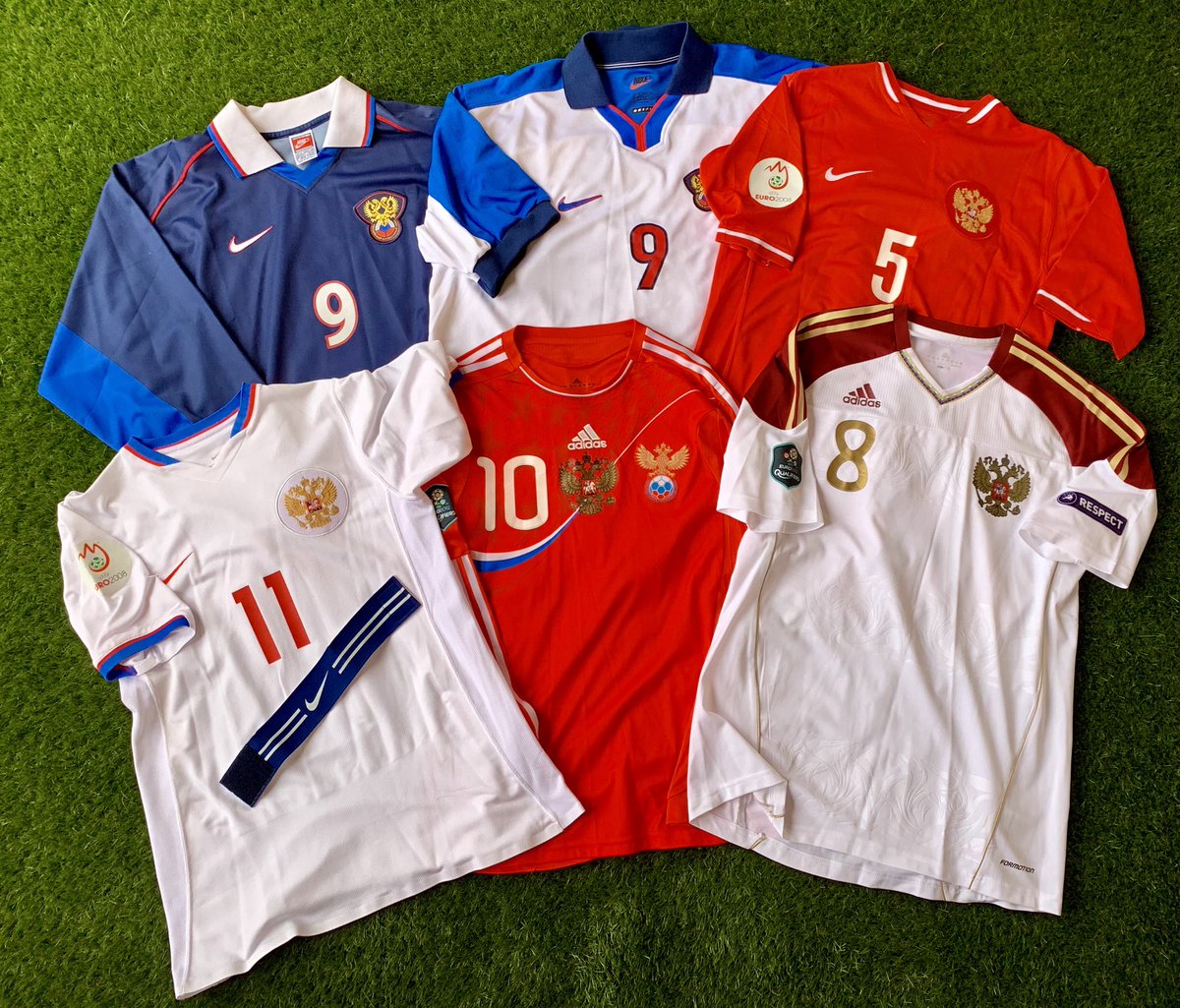 ildelima6's tweet photo. Which @rfsruofficial 🇷🇺 @TeamRussia do you prefer??? Egor Titov, Ignashevich, Kerzhakov, @AndrArshavin23 or @SuperPav1981 ??? #andorra #titov #ignashevich #kerzhakov #arshavin #pavlyuchenko #russia #matchworn #footballcollection #captain #luzhniki #teamrussia  #gameused https://t.co/DGvjvgX33r