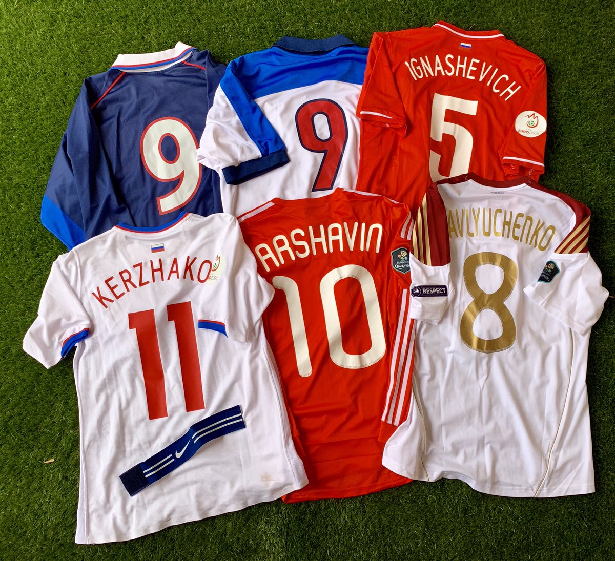 ildelima6's tweet photo. Which @rfsruofficial 🇷🇺 @TeamRussia do you prefer??? Egor Titov, Ignashevich, Kerzhakov, @AndrArshavin23 or @SuperPav1981 ??? #andorra #titov #ignashevich #kerzhakov #arshavin #pavlyuchenko #russia #matchworn #footballcollection #captain #luzhniki #teamrussia  #gameused https://t.co/DGvjvgX33r