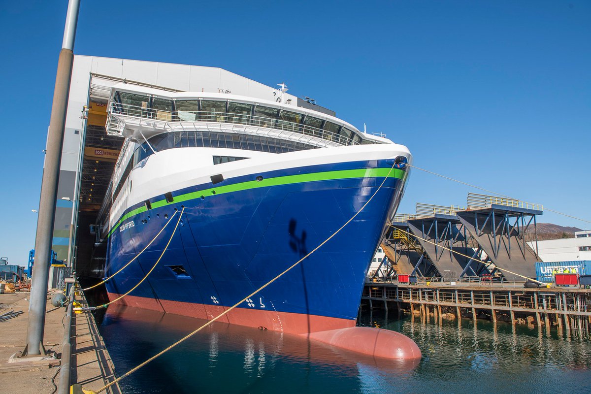 VesselFinder's tweet photo. Spotted: Plug-in hybrid vessel Color Hybrid launched from the dock hall at Ulstein Verft
https://t.co/tfHYzbLs3B #ColorHybrid #launching #Ulstein #UlsteinVerft #ColorLine https://t.co/gHC8ZbgDTC