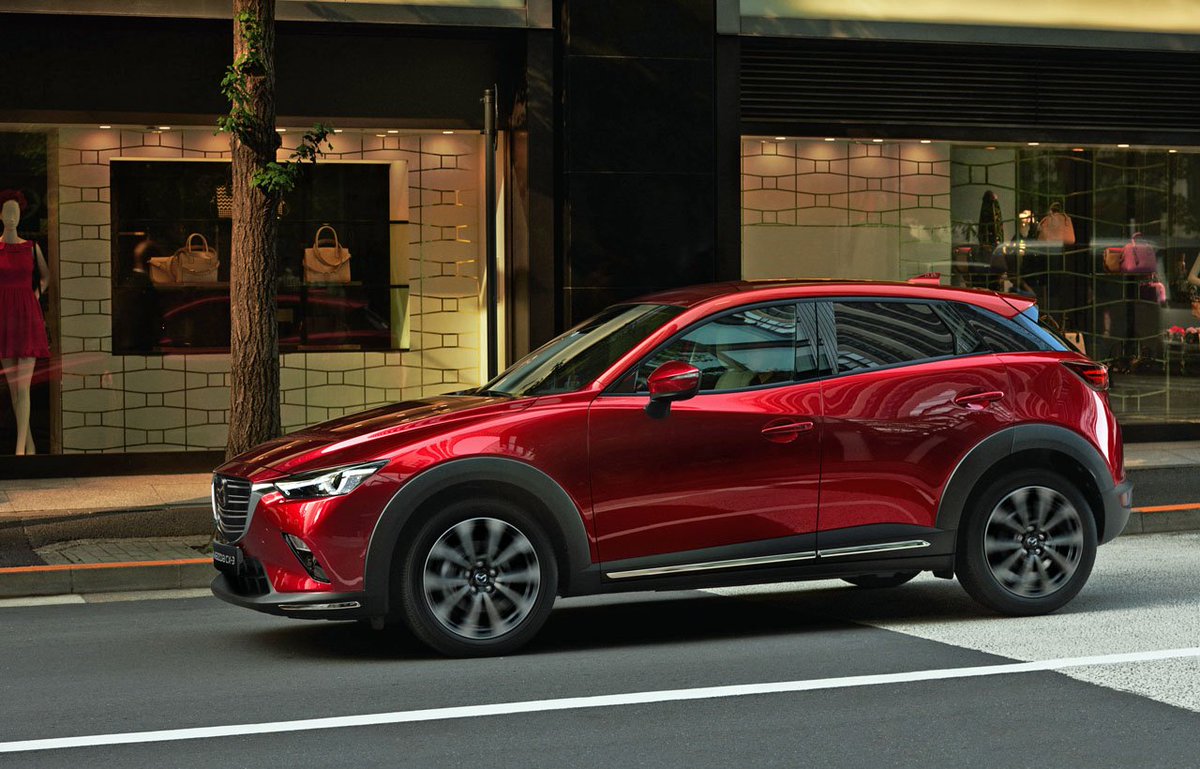 Deon_Schoeman's tweet photo. They may be very different, but the @Mazda_SA Mazda2 hatch and CX-3 small SUV share the same platform and wheelbase. In top-spec  guise, both also offer all the bells and whistles. Is the larger CX-3 worth the extra dosh? Road test now on @dailymaverick at https://t.co/yUFOQwhOYq https://t.co/qrmzONTN6T