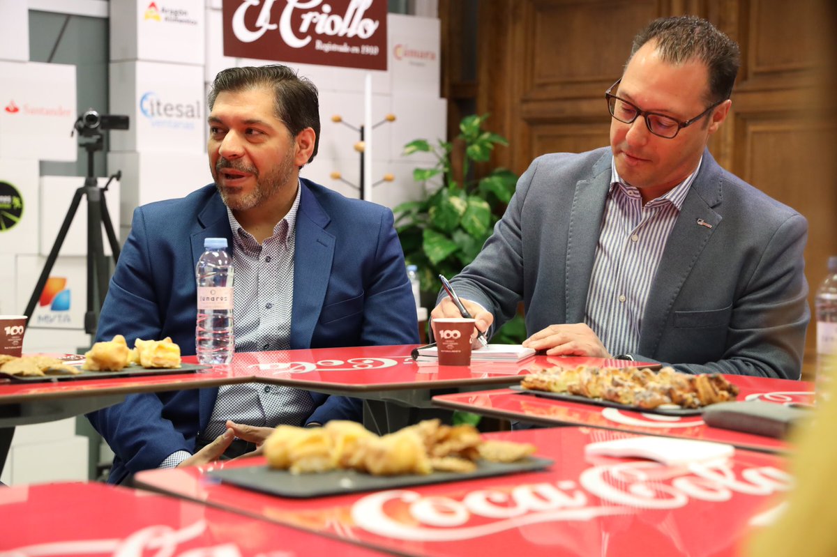 RedaccionClub's tweet photo. Luis Carbajo a los invitados: “Os animo a que estéis en el mayor número de plataformas posibles. Aprovechad todos los canales, porque no todos los usuarios van a acabar en vuestra web”
#coffeexpress @twitlcar https://t.co/7CVYHgkxFd