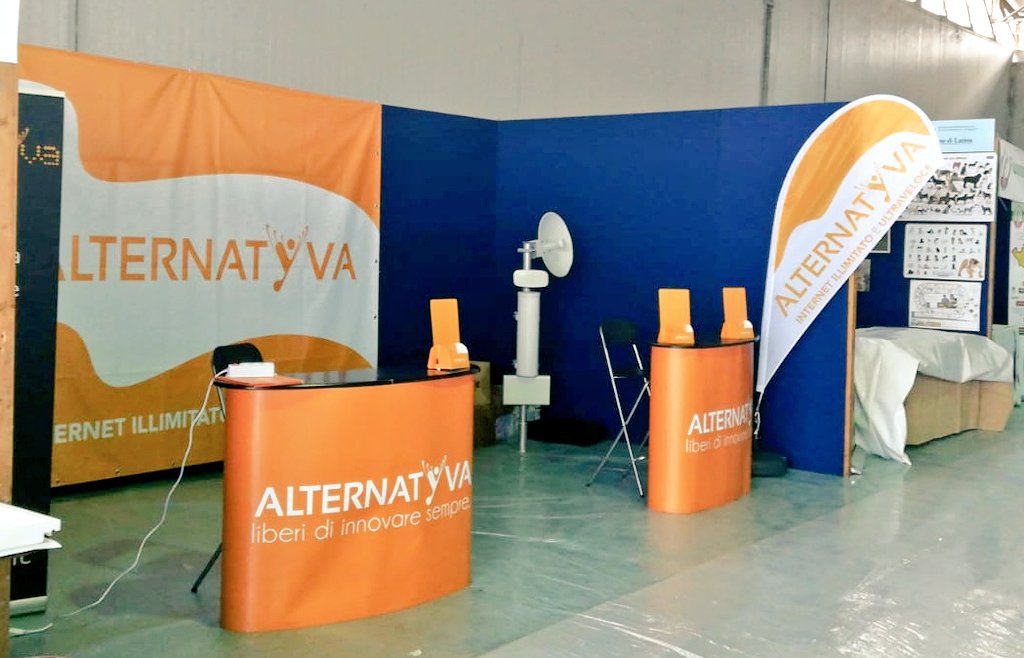 AlternatYvaSrl's tweet photo. Il nostro stand è pronto! Vi aspettiamo alla 34^ Mostra Agricola di Campoverde (LT) da oggi fino al 28 Aprile e mercoledì 1^ Maggio! Scopri le novità e la promo pensata per te! #alternatyva #mostraagricolacampoverde #liberidiinnovaresempre #fiera #eventi #wdsl #trusty https://t.co/LsKXDdljba
