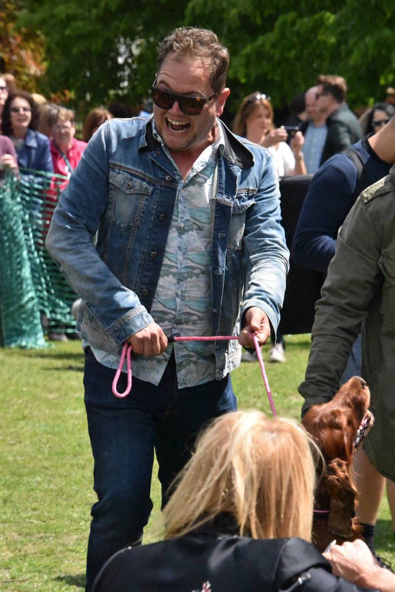 Double #tbt to @AllDogsMatter #BarkOff in 2017 and 2018. This year it's on Sunday 5th May. See you there! 

#GreatHampsteadBarkOff #AdoptDontShop #RescuesRock #ElleryBowOnTheRoad #FunDogShow #BakeSale