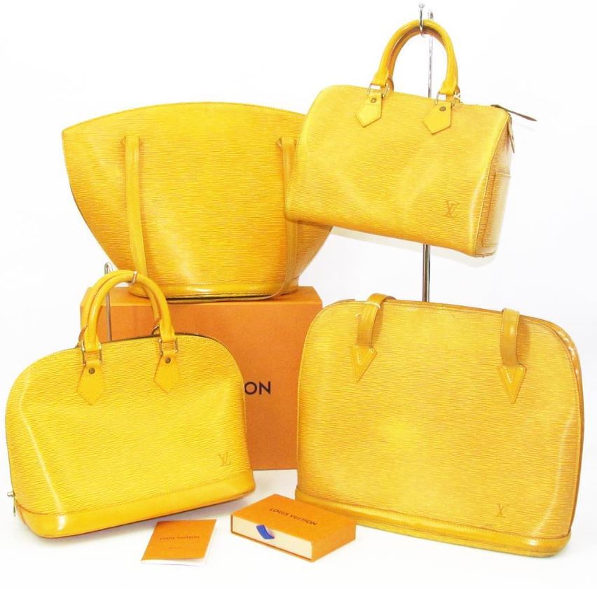 AEJports's tweet photo. Color speaks louder than WORDS. 😍😱💋✨

#louisvuitton #yellowepi https://t.co/B2RKNtK3fa