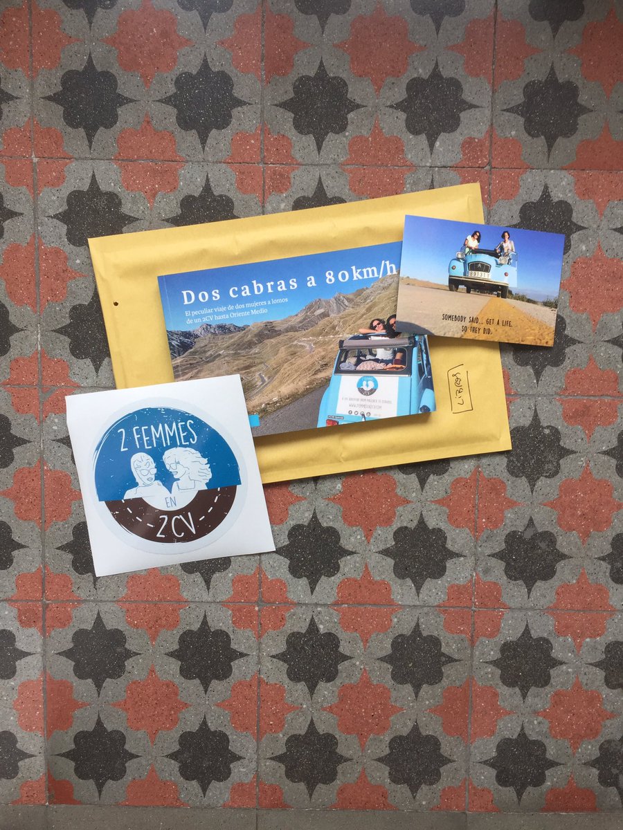 Preparando envíos post día del libro. Ahora ➡️ con postal dedicada y pegatina de regalo. Nos los quitan de las manos‼️Corre a hacer tu pedido en la página web 2femmesen2cv.com 📚🌹🐉