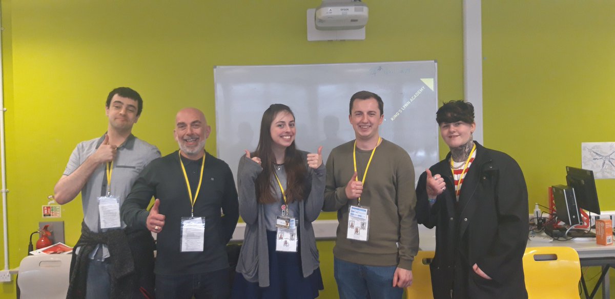 CharFutureFirst's tweet photo. A huge thank you to the AMAZING #alumni volunteers who were part of the @FutureFirstOrg led workshop yesterday attended by @orange_hec at @klAcademy! #AlumniGoals #volunteers #BeTheChange https://t.co/NRvbCFMhMA 🤩🎉 https://t.co/ThjhmdH8cG