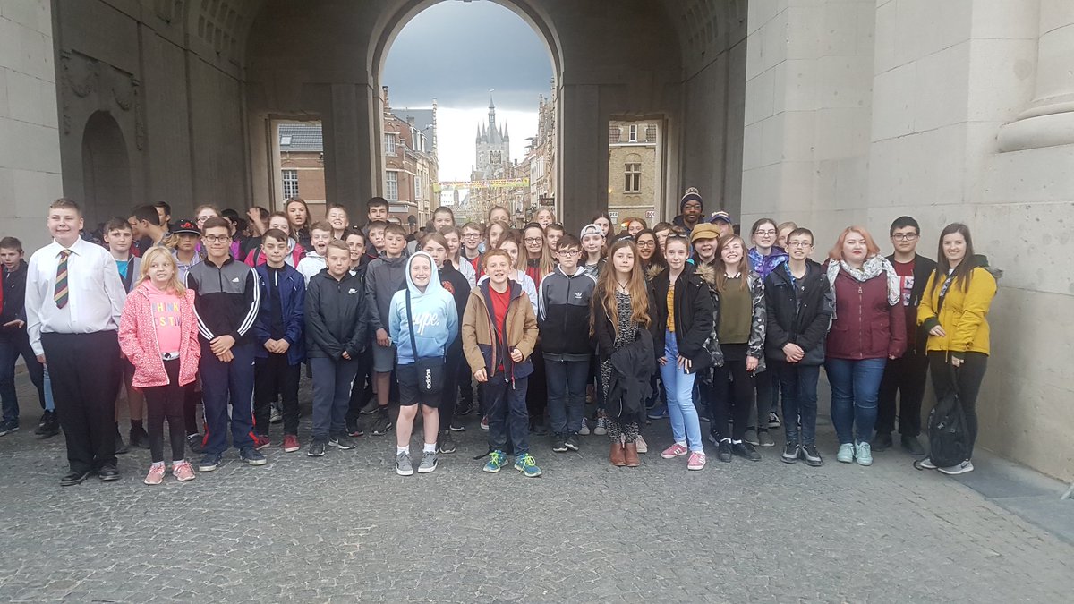 soahistory's tweet photo. A few from yesterday... visiting The Menin Gate, Tyne Cot and Lijssenthoek Cemetery #WeWillRememberThem @ShireOakAcademy @TimeTravelEdu https://t.co/jtoxWtwDzh
