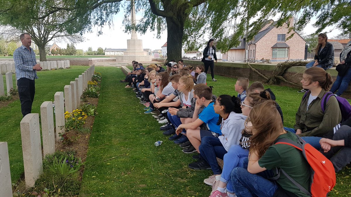 soahistory's tweet photo. A few from yesterday... visiting The Menin Gate, Tyne Cot and Lijssenthoek Cemetery #WeWillRememberThem @ShireOakAcademy @TimeTravelEdu https://t.co/jtoxWtwDzh