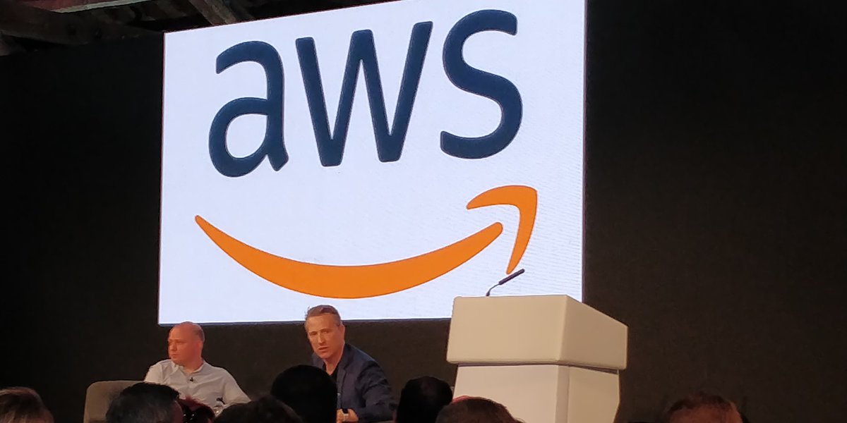 sesharaja's tweet photo. Fireside talk with AWS about AI & ML. Meet us @ booth#4 to know more about our cloud offerings. #BeFutureReady, #FreshworksPartner, #SolutionPartner, #CX, #Refresh19, @techaffinity https://t.co/QIG6PD6eDc