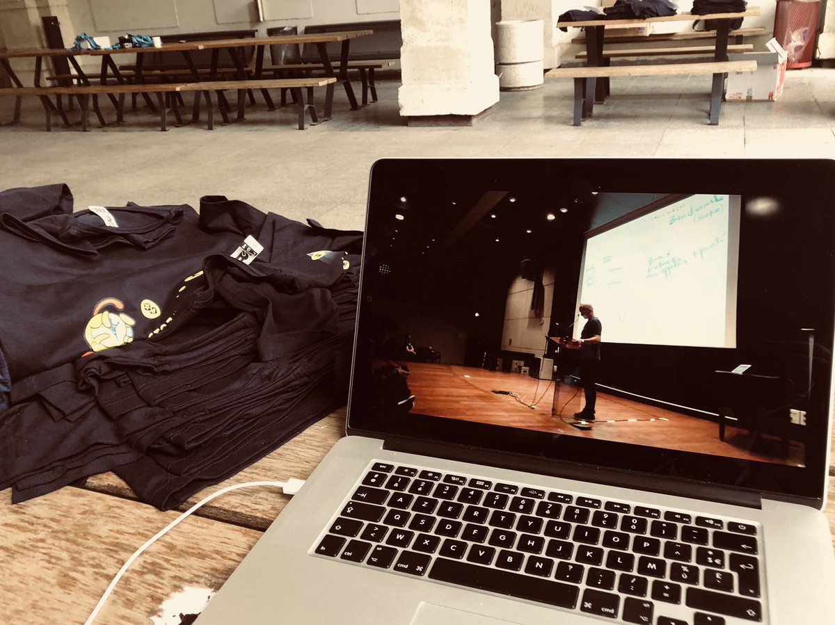 thomas villain (@anybodesign) on Twitter photo Trop bien le live du <a href="/WordCampParis/">WordCamp Paris</a> ! On peut suivre la conférence de <a href="/gregoirenoyelle/">Grégoire Noyelle</a> de n’importe où 😄 Trop bien le live du <a href="/WordCampParis/">WordCamp Paris</a> ! On peut suivre la conférence de <a href="/gregoirenoyelle/">Grégoire Noyelle</a> de n’importe où 😄