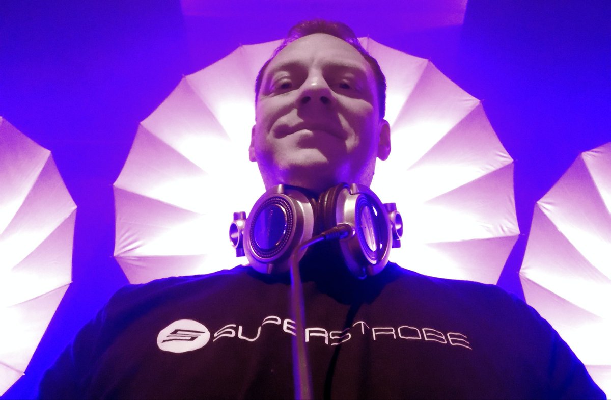 _superstrobe_'s tweet photo. Last night behind the decks. Holy place.
#Techno #DJ #Superstrobe #BehindTheDecks #Holy #TechnoDJ #TechnoNews #TechnoMittwoch #ava #TechnoParty #TechnoPartyBerlin #DJlife #Artist #Artistlife #Producerlife #Techno4Life #TechnoFromBerlin #InstaTechno #Me #PlayingTechno https://t.co/4tGrkv46B4