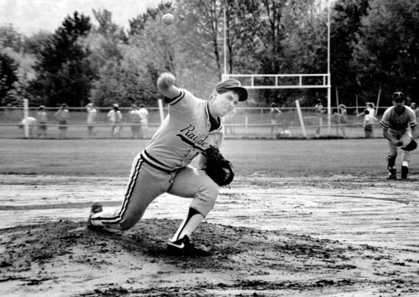 MarkArum's tweet image. #TBT - Me breaking off a knee-buckling curve ball back in '91! I'm available if you need me in the pen @Braves. #SpinRate #ThrowbackThursday