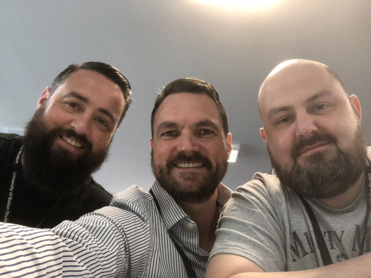 LeeGreenwood17's tweet photo. Good to see my good friends @BoltonUni completing the MSc in Advanced Practice. Don’t be fooled by the smiles... this is as stressful as it gets!!!! @Orinoco14 @wilatic #rosebetween2thorns https://t.co/Q8VDWGB5ak