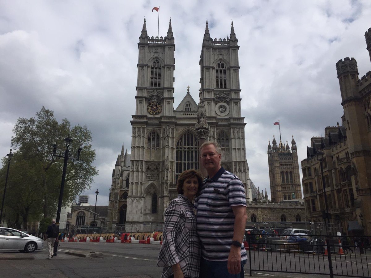 Visitors from Louisiana, North Carolina and Texas enjoying the sites of London
#londontour #blackcab #Londontours #visitlondon #London