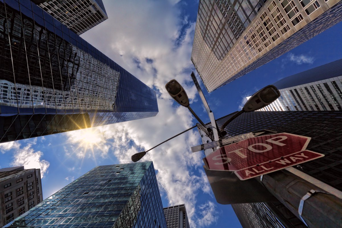 Exciting news this week, #Washington state will run completely on carbon neutral power by 2030 and #NewYorkCity will spend $14bn on cutting its footprint. 

Find out more: bit.ly/2W2qhQd