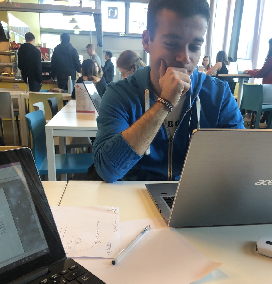SIMURA_SU's tweet photo. La délégation suédoise travaille avec soin à la rédaction de son position paper en vue du Conseil européen de samedi. Elle est ravie de la présence et implication de son partenaire estonien. #workinprogress #SIMURA https://t.co/UJgfUOiTK9